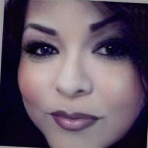 Meet your Posher, Michelle - Picture 1 of 1